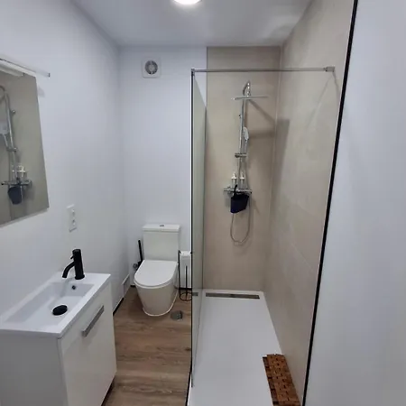 Bajo Independiente De Casa En