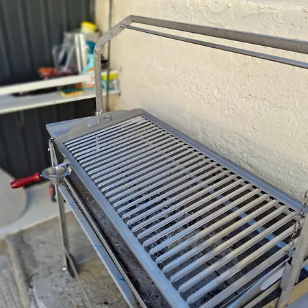 Holiday home Bajo Independiente De Casa En *